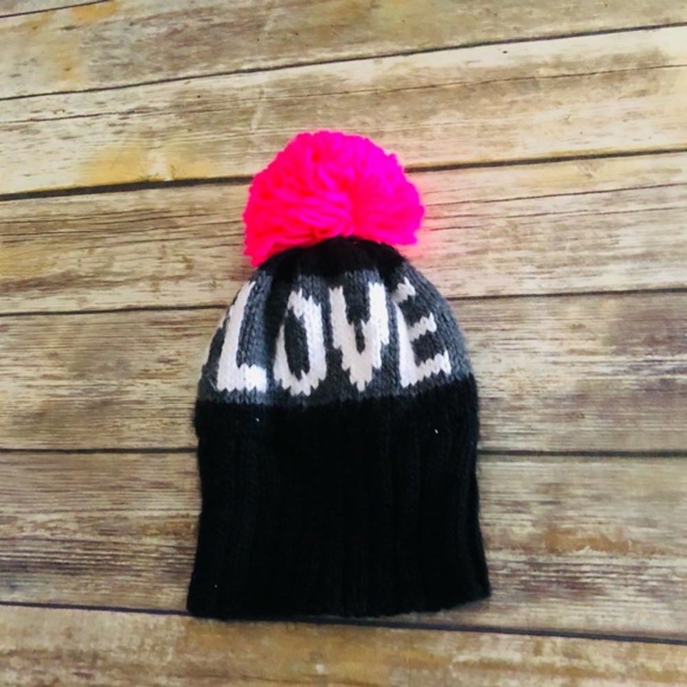 Girls adorable knit beanie!